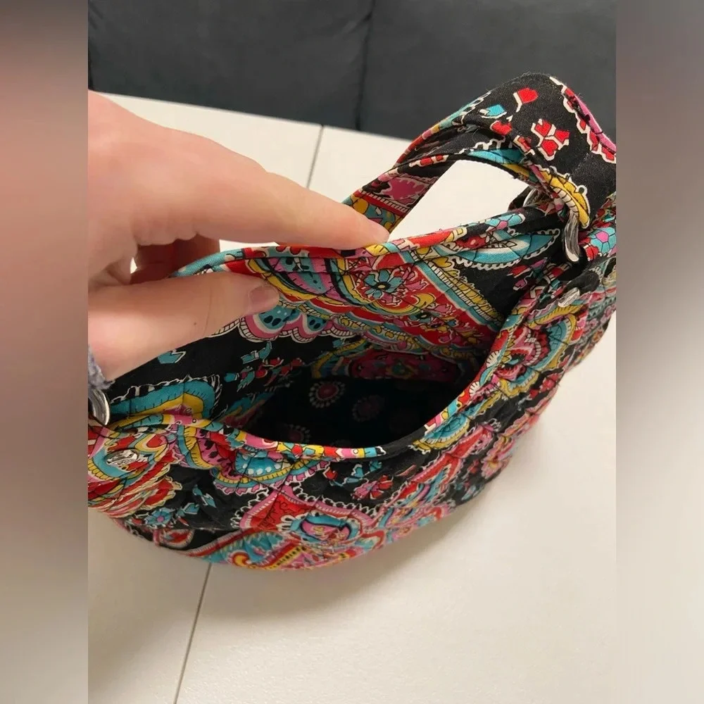 SOLD! Vera Bradley paisley multicolored shoulder purse - Picture 2 of 8